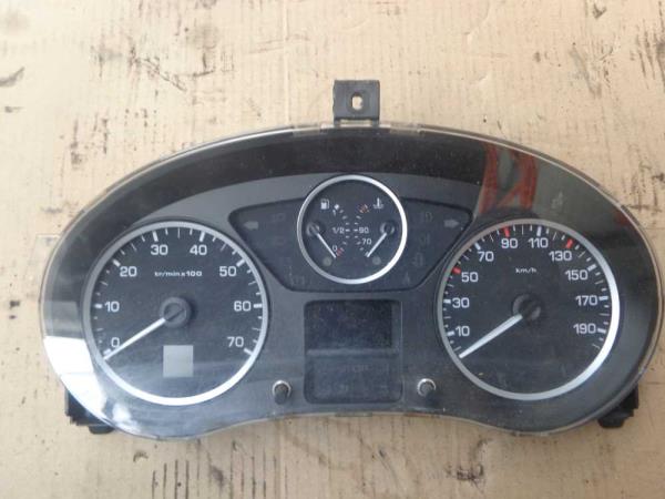 COMPTEUR CITROEN BERLINGO / PEUGEOT PARTNER 2008+ 1.6HDI AUTOMATIQUE - Vue 1